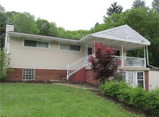 2637 Burtner Rd, Natrona Heights, PA 15065