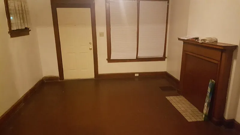 2092 Cleveland Ave — Photo 4