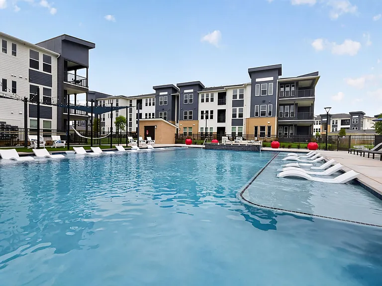 Aspire at Greenville — Photo 2