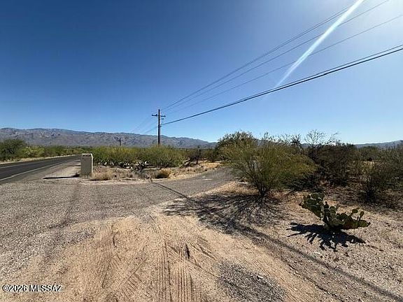 5th image of 830 N Tanque Verde Loop Rd #8
