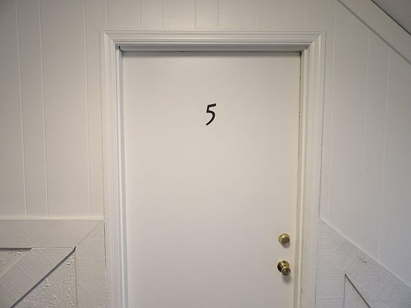 5th image of 116 Hanly Ln APT 5