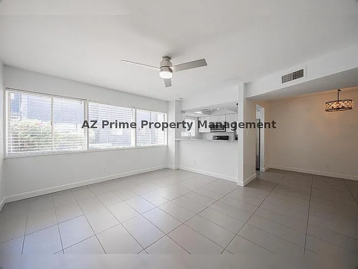 1808 N 32nd St #104 — Photo 4
