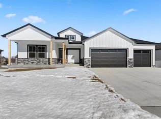 812 W Rader St, Lone Jack, MO 64086