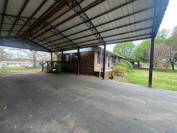 3rd image of 33 Sand Mountain Dr