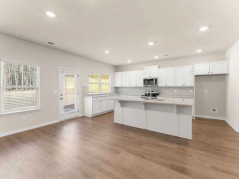755 Lakehaven Ln — Photo 13
