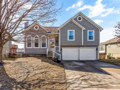 1828 NE Stonewood Dr, Lees Summit, MO, 64086
