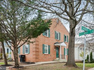 12924 Ridgemist Ln, Fairfax, VA 22033