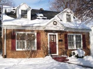 2227 E Gate Pkwy, Rockford, IL 61108