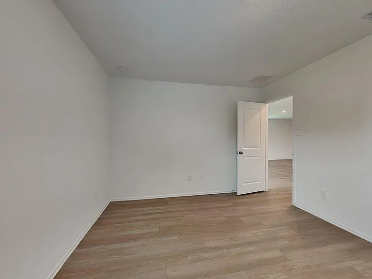 18735 Mercer Falls Dr — Photo 8