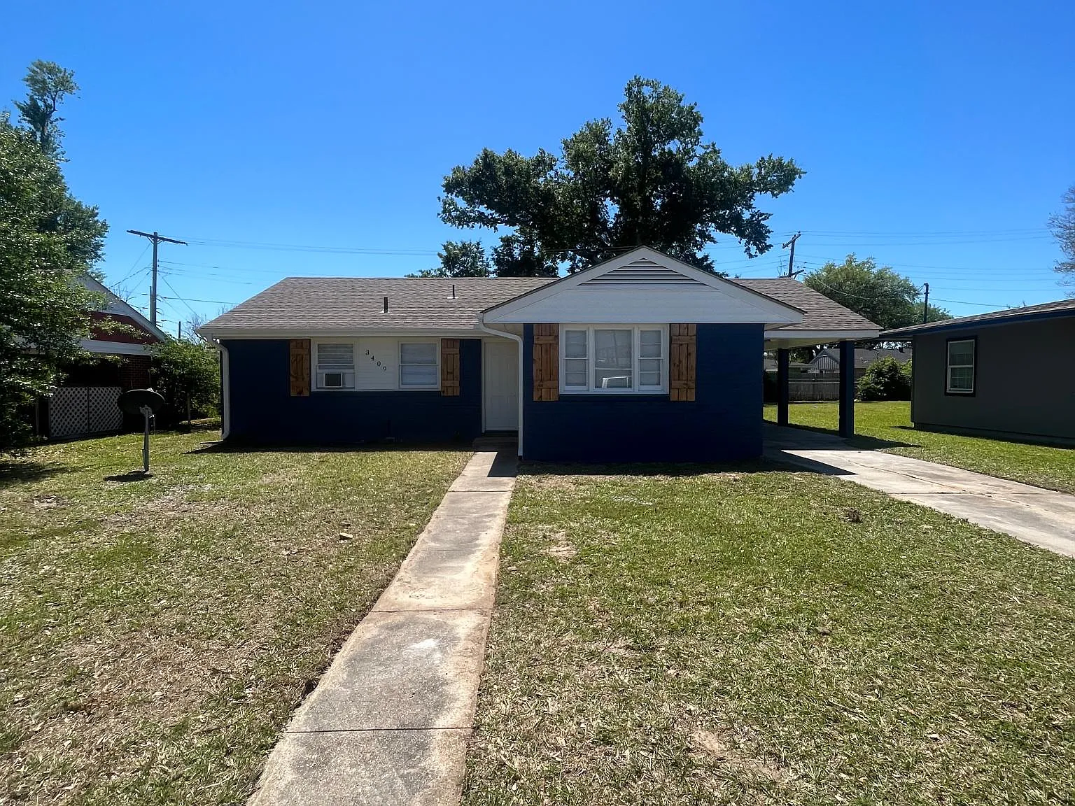 3 bed, 1050 sqft, $1,200 — Photo 2