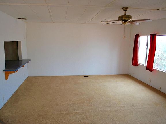 4th image of 13529 W Cameron St