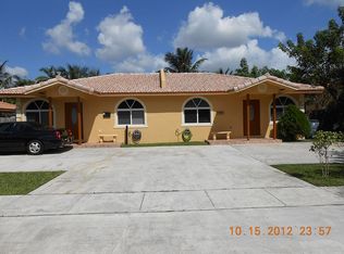 5945 NW 38th St, Virginia Gardens, FL 33166