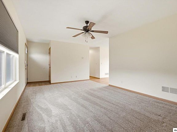 3rd image of 329 Wooster Rd