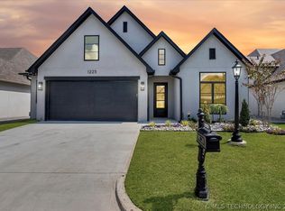 1223 E 71st Pl N, Broken Arrow, OK 74014