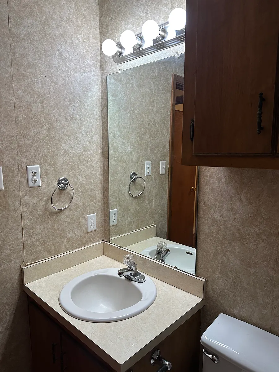 Building Photo - 1218 Skokie Dr #1218