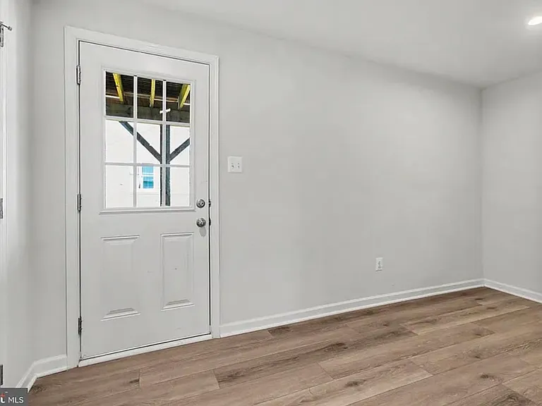 18222 Capital Ct — Photo 7