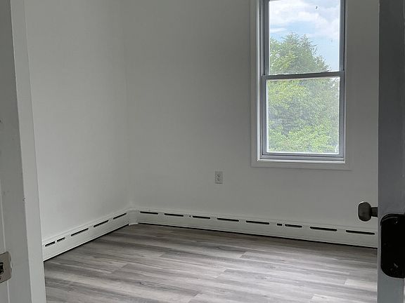 5th image of 42 Lanza Ave Floor 2