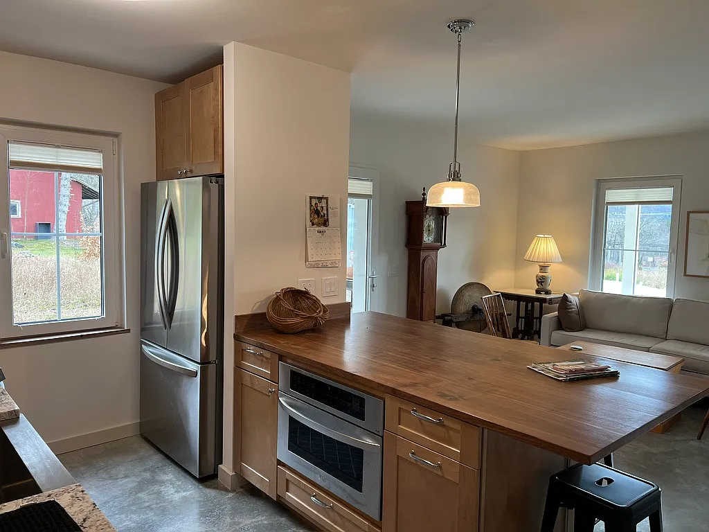 2 bed, 1200 sqft, $3,500 — Photo 4