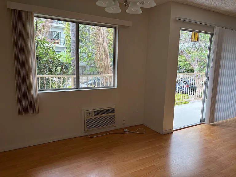 HALL & BALCONY VIEW