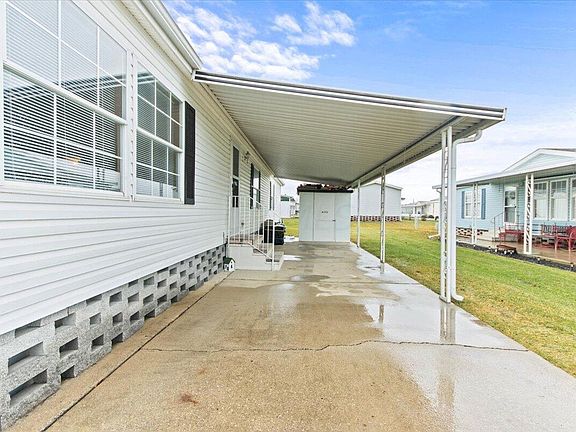 5th image of 4352 Nevada Dr W