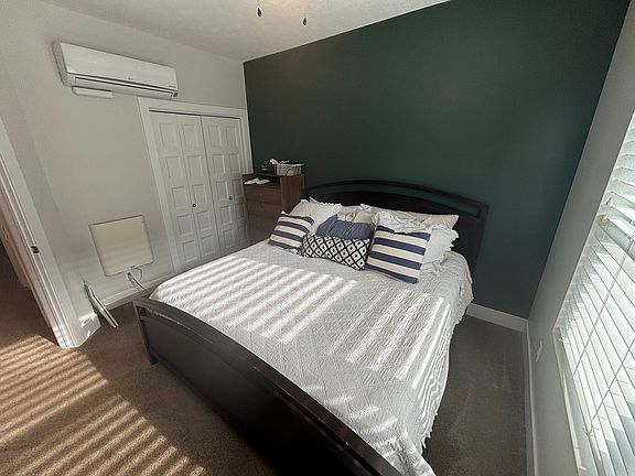 5th image of 823 S 30th Ct