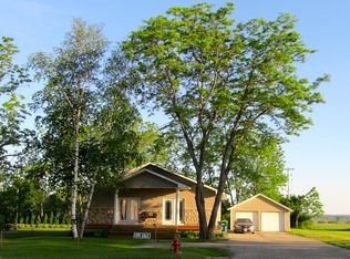 925 W Walworth St, Elkhorn, WI 53121