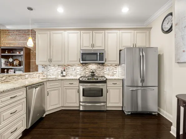 328 Garden Street image 2 of 18