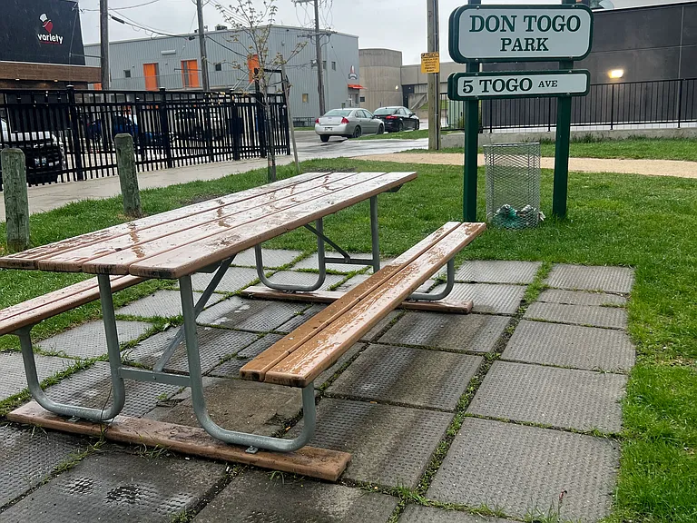 380 Osborne St — Photo 19