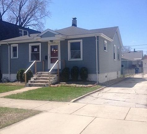 4th image of 10222 S Turner Ave