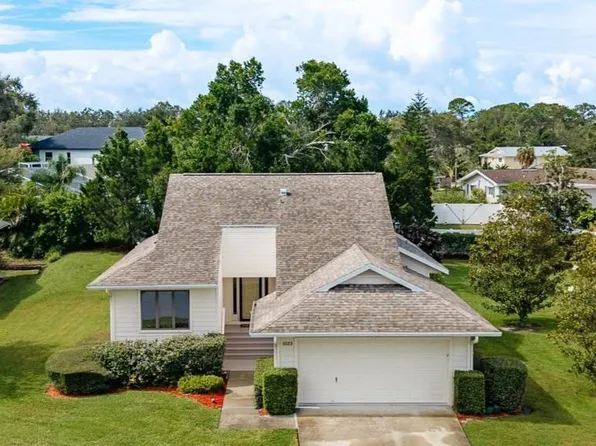 1023 Lake Avoca Pl, Tarpon Springs, FL 34689