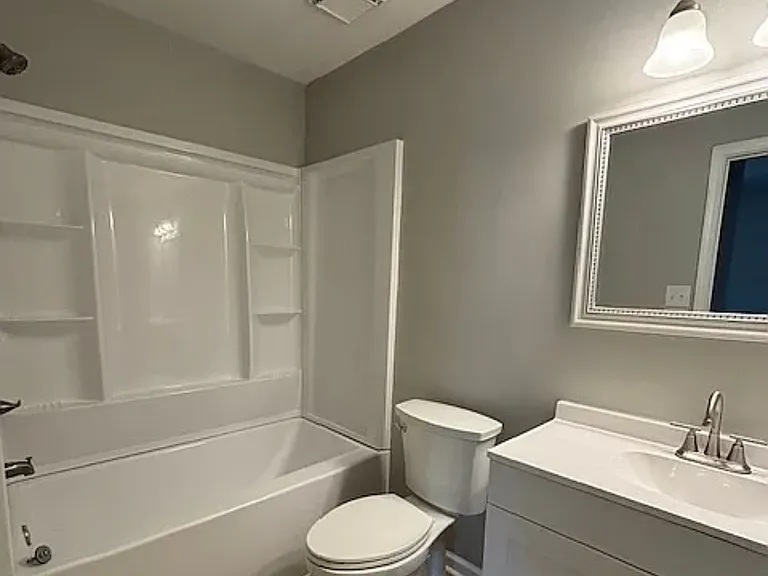 5569 Campus Dr — Photo 5