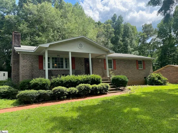 110 Kingston Dr, Laurens, SC 29360