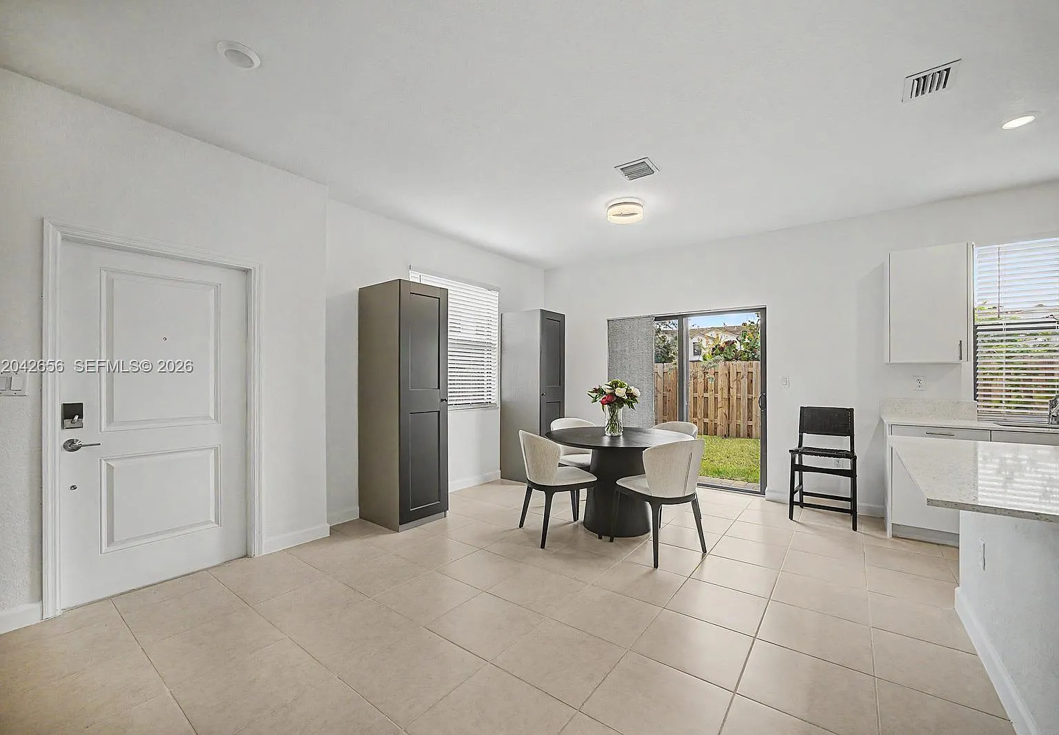 Caldwell Martin Townhomes — Photo 4