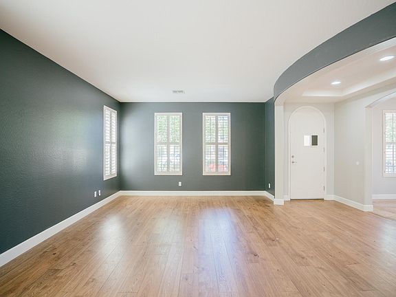 2nd image of 20371 W Thayer St