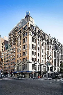 Rented by Douglas Elliman | media 17