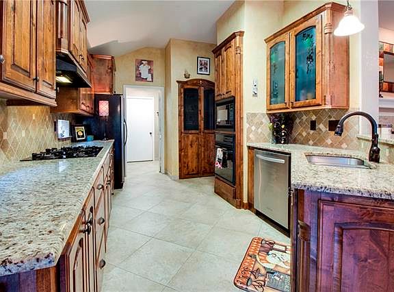 4th image of 1341 Gatewood Dr