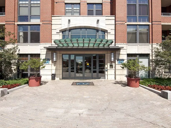 1021 N Garfield St APT 446, Arlington, VA 22201