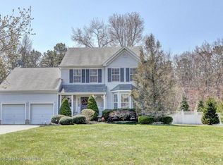 38 Goldfinch Rd, Jackson, NJ 08527