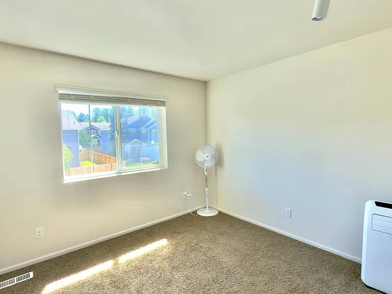 6617 Douglas Ave SE — Photo 34