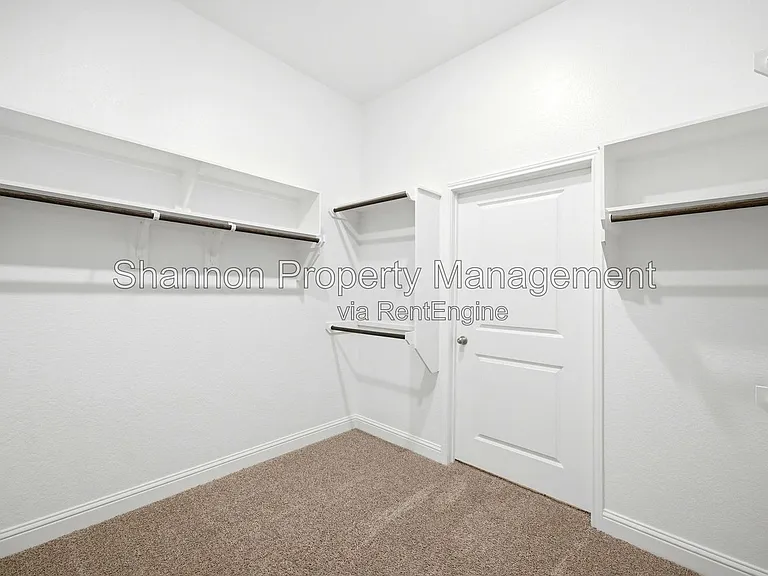 7631 Cattail Shallows Ln — Photo 36