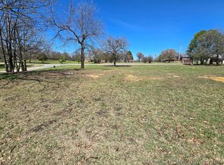 205 Pioneer Rd, Sapulpa, OK 74066