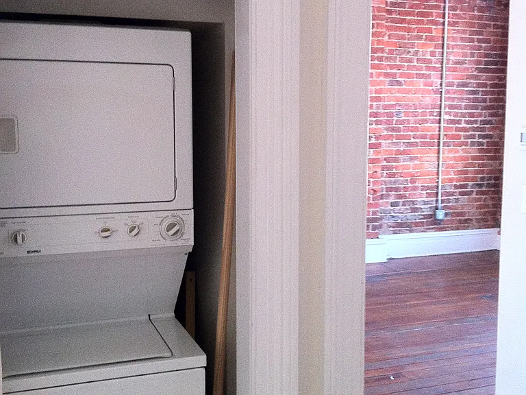 800 W Marshall St #2 — Photo 9
