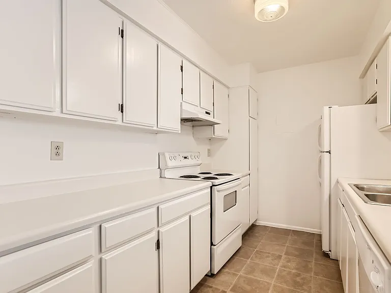 3855 S Monaco Pkwy #265 — Photo 3