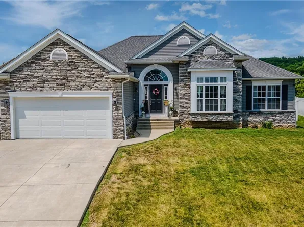 104 Dipino Dr, Colliers, WV 26035