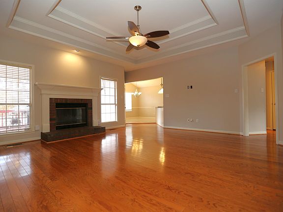 3rd image of 2112 Stoney Creek Dr