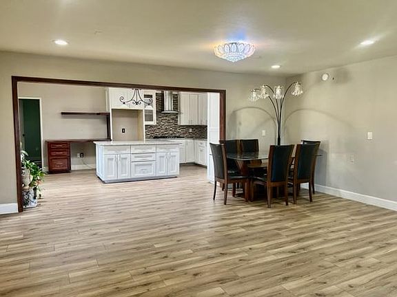 3rd image of 7948 Hemphill Dr