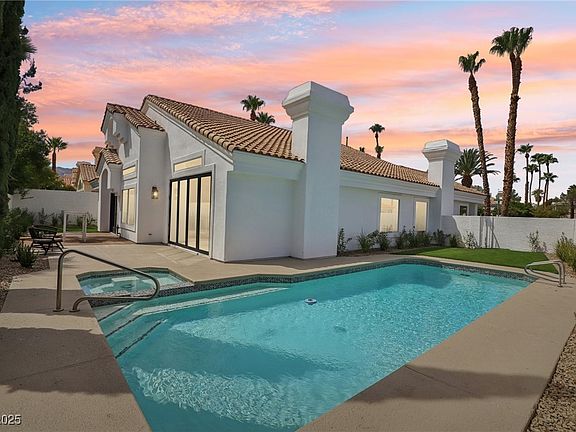 3rd image of 8101 Bay Harbor Dr