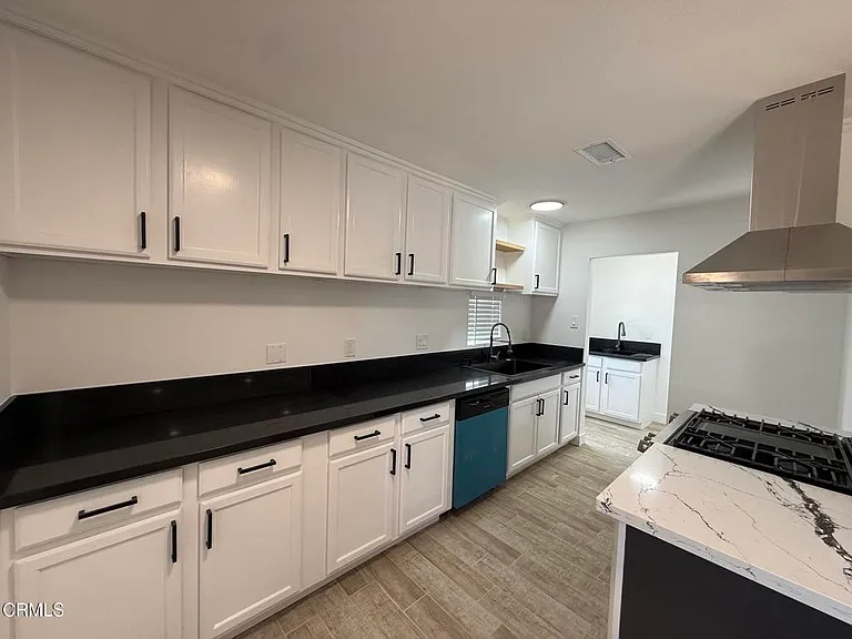 4010 Witt Ave — Photo 4