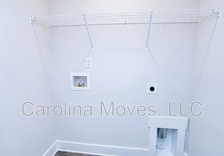 1358 Maplesmith Way — Photo 13