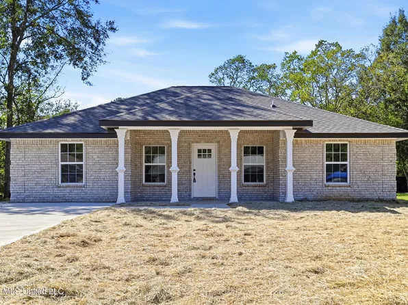 9617 Donchester Cir, Moss Point, MS 39562